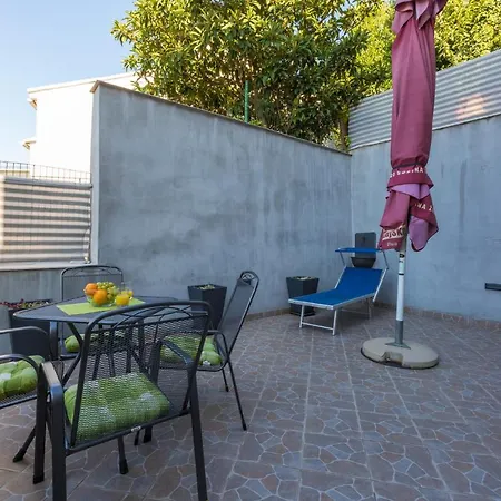 Jasmina Apartment *
